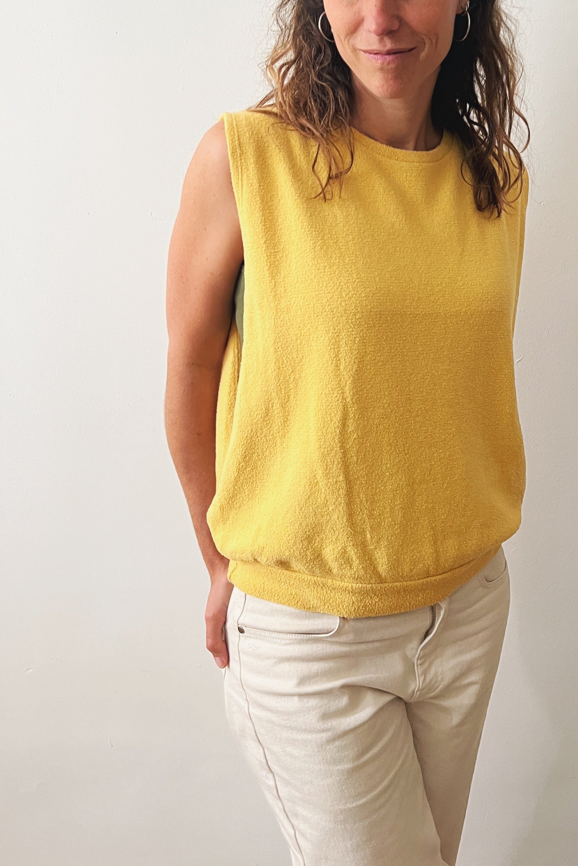 Knitted Sleeveless Sweater Sienna - Sunflower