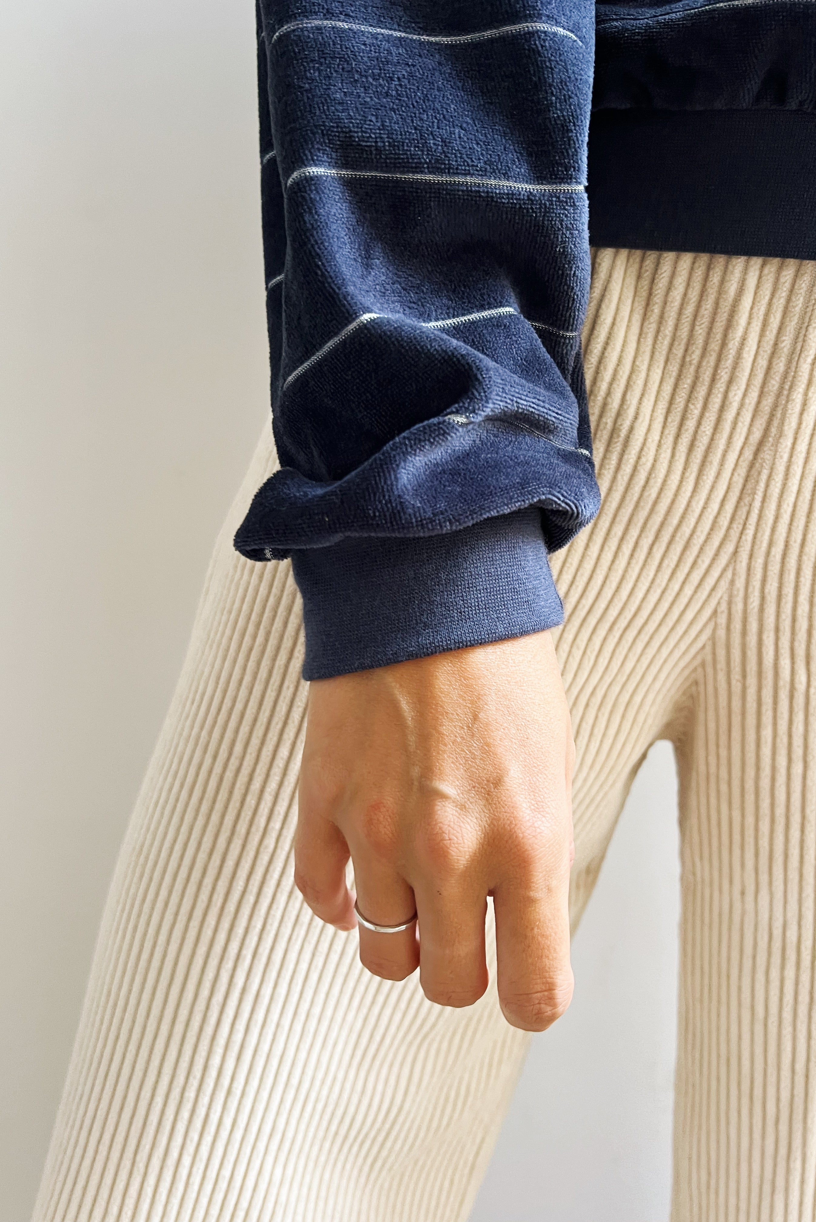 the dão store - Sweater Isa - Blue Velvet - Sweaters | Hoodies
