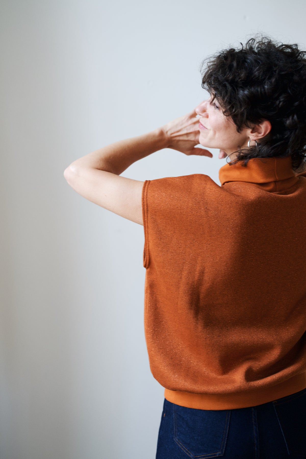 **** PRESALE **** Sleeveless Turtlesweater Aiko - Pumpkin Sparkle