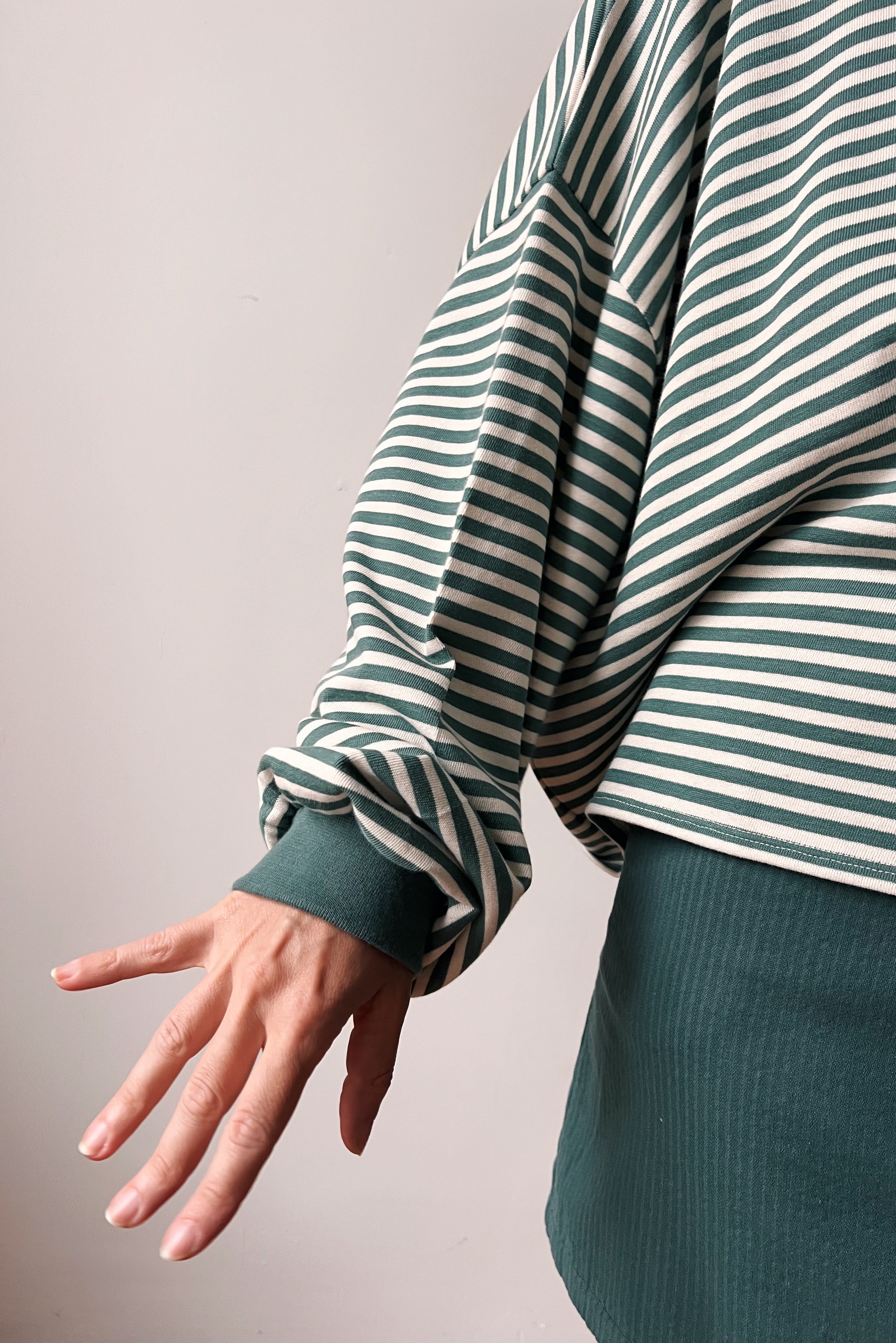 Sweater Bree - Sage Stripes