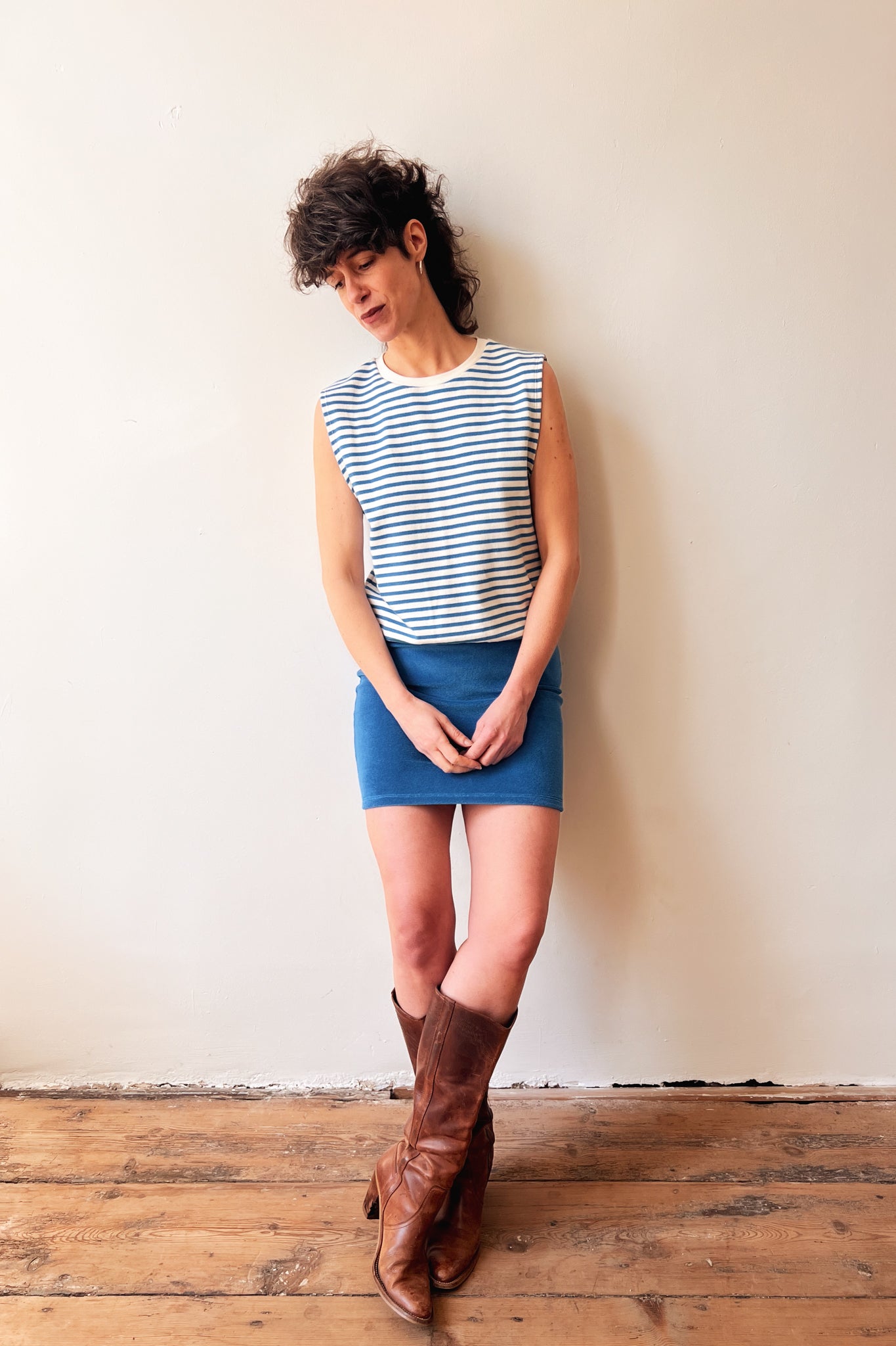 Sleeveless Sweater Freya - Bright Blue Stripes