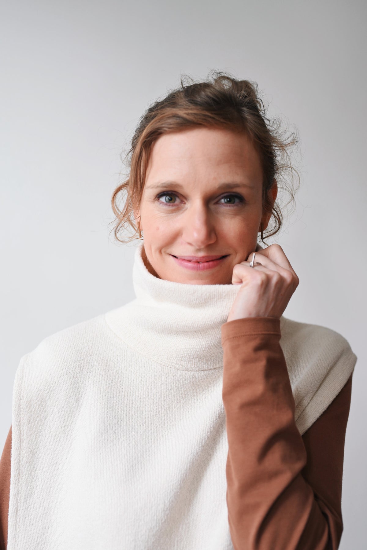**** PRESALE **** Knitted Sleeveless Turtlesweater Fenna - Oat