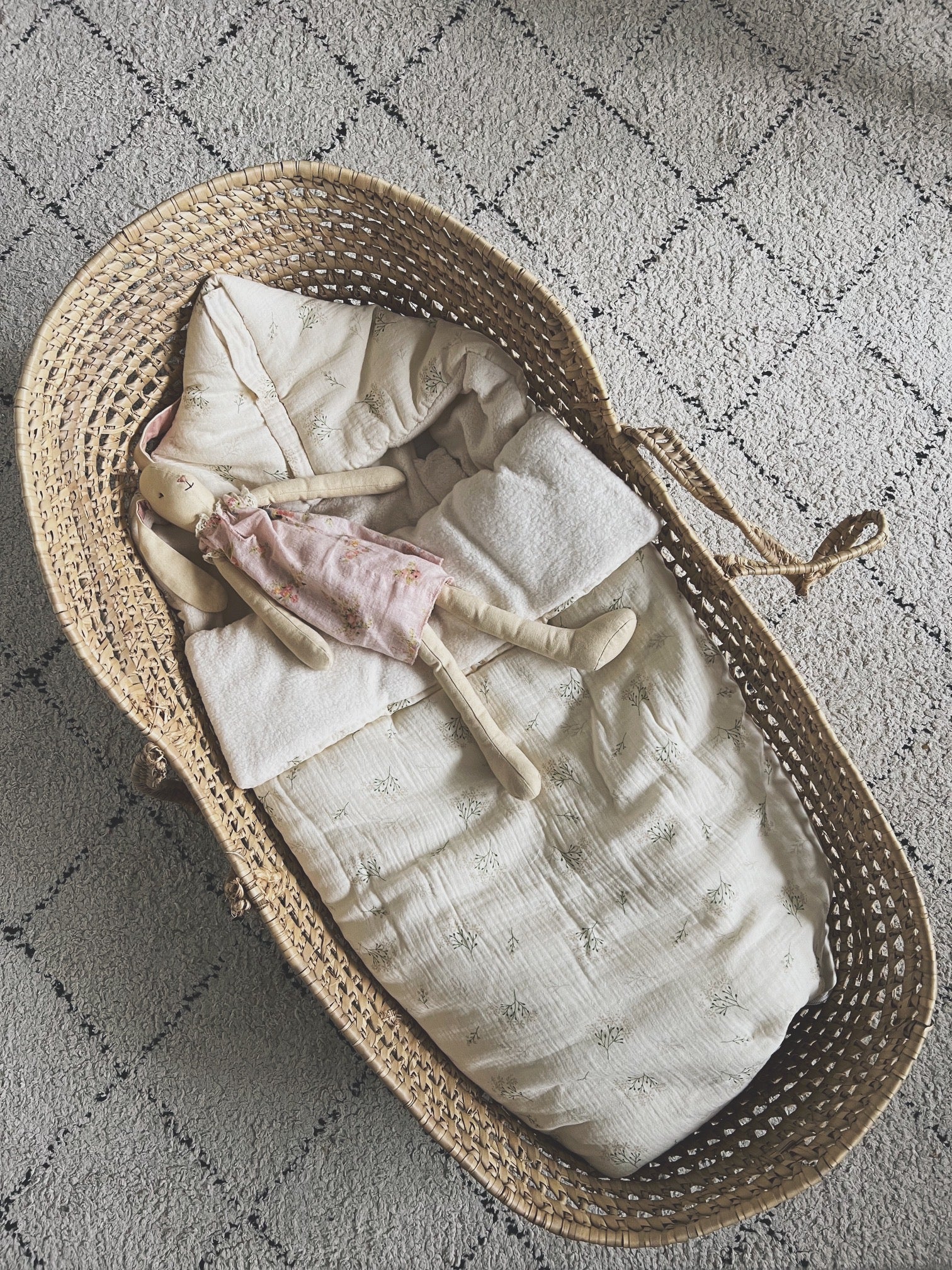 the dão store - Multifunctional Footmuff - Dawn Meadow & Teddy - Footmuffs