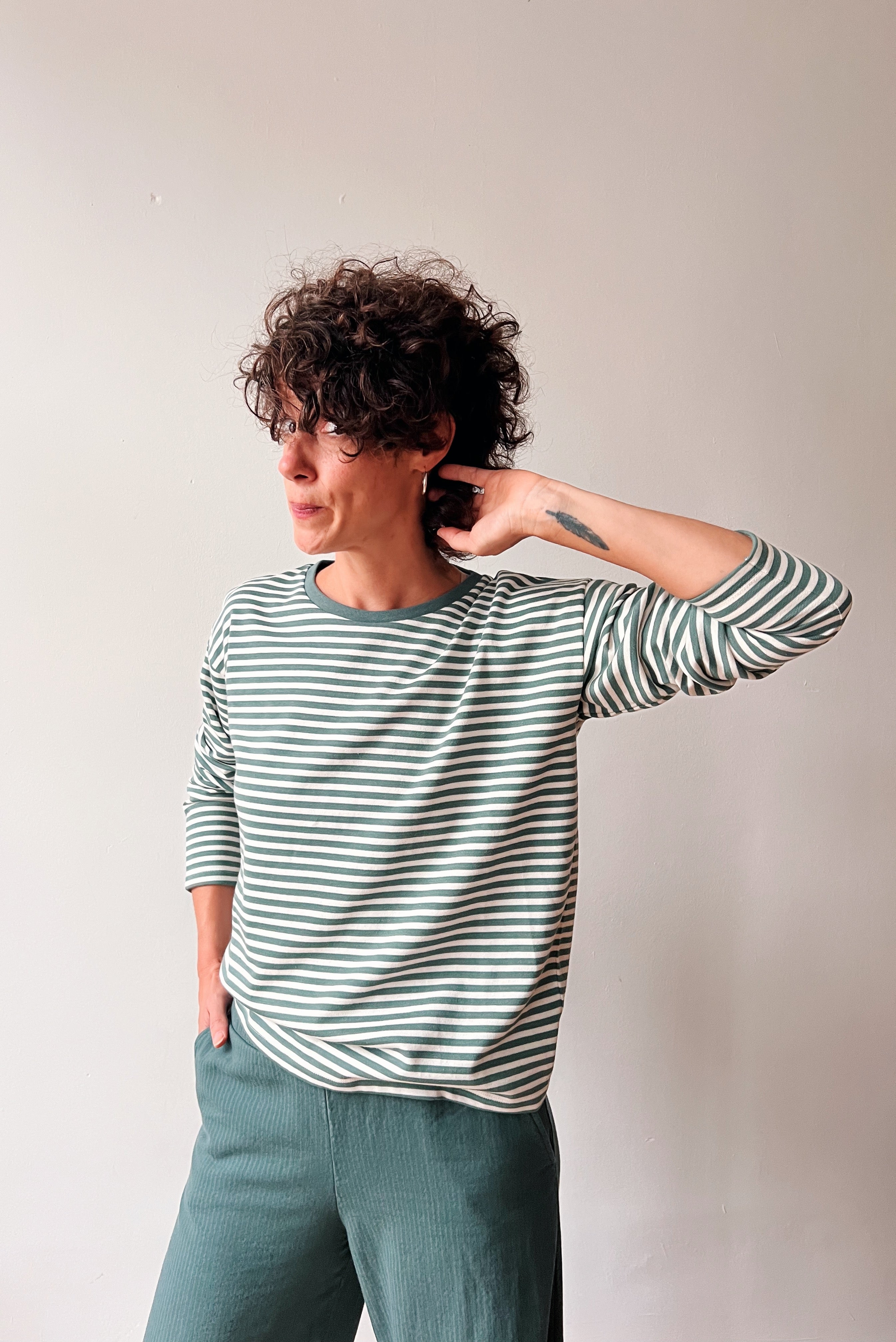 Sweatshirt Sally - Sage Stripes