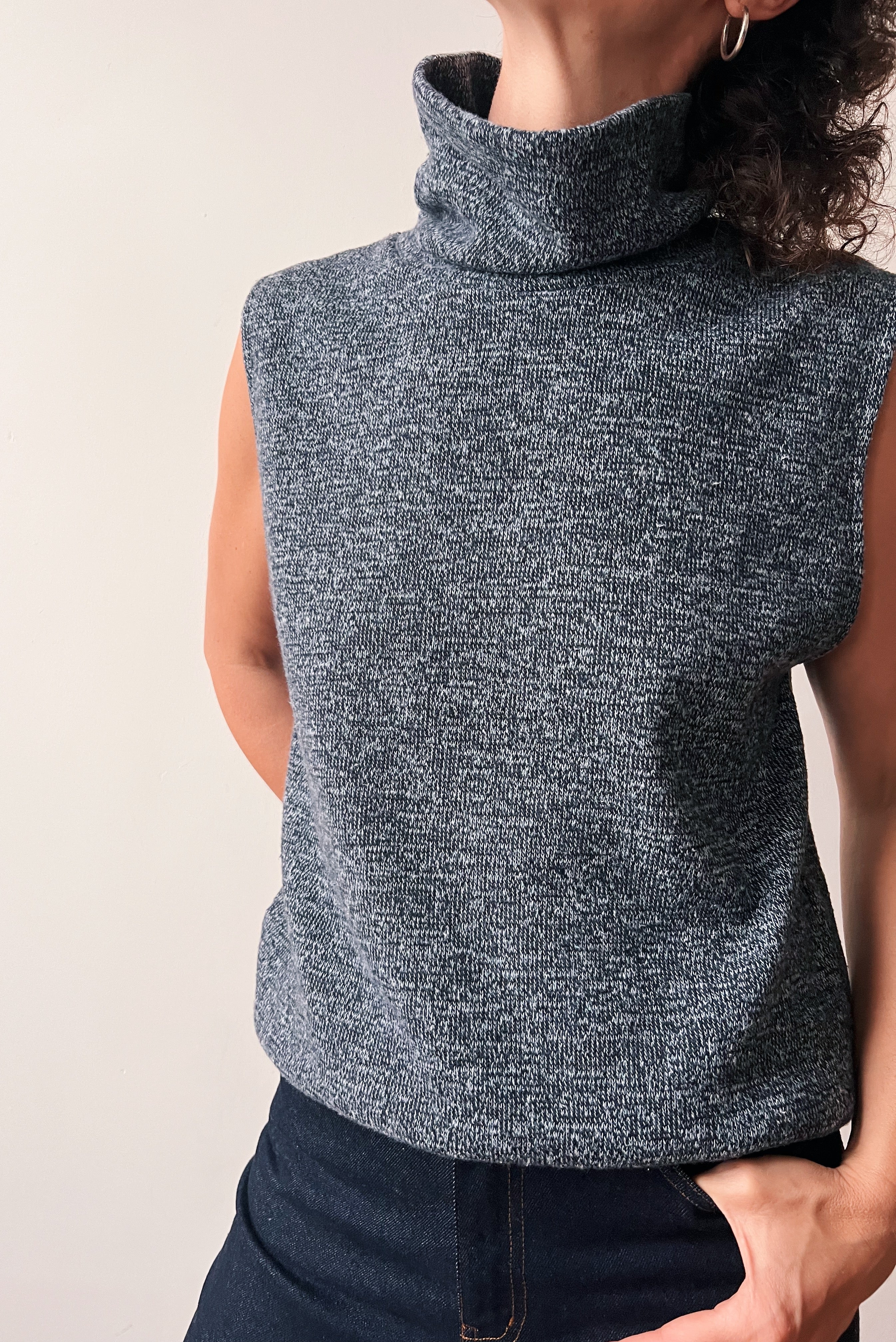 Knitted Sleeveless Turtle Sweater Freya - Grey Blue Melange
