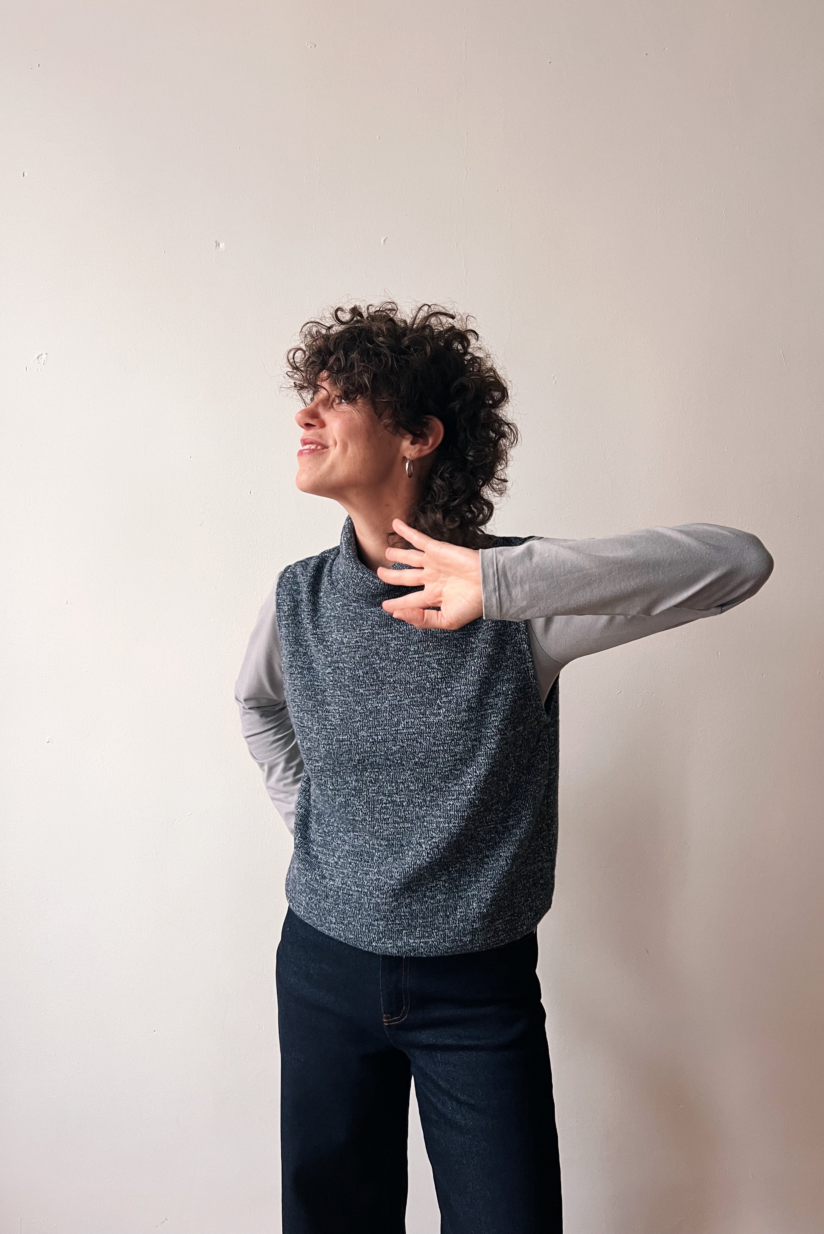 Knitted Sleeveless Turtle Sweater Freya - Grey Blue Melange