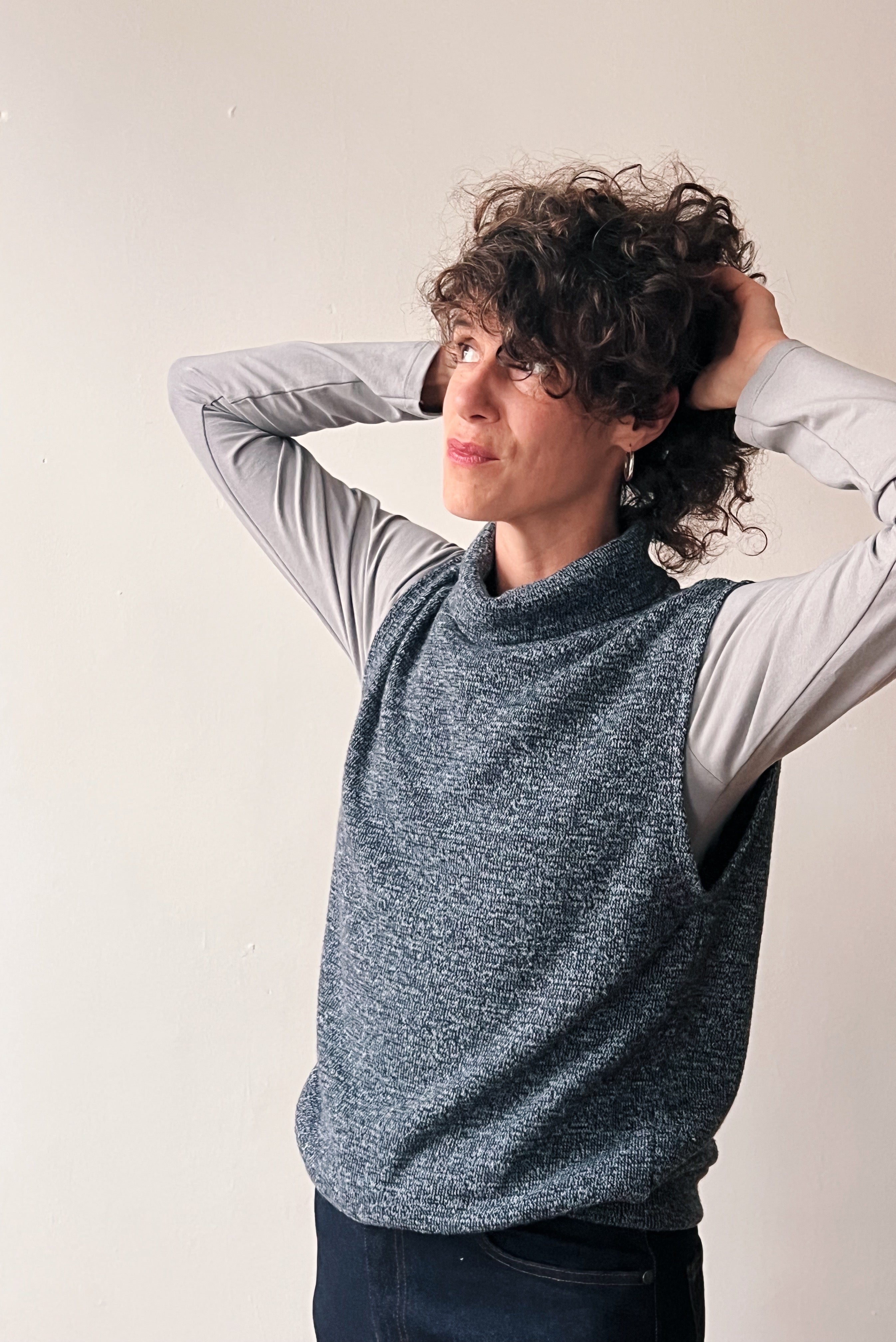 Knitted Sleeveless Turtle Sweater Freya - Grey Blue Melange