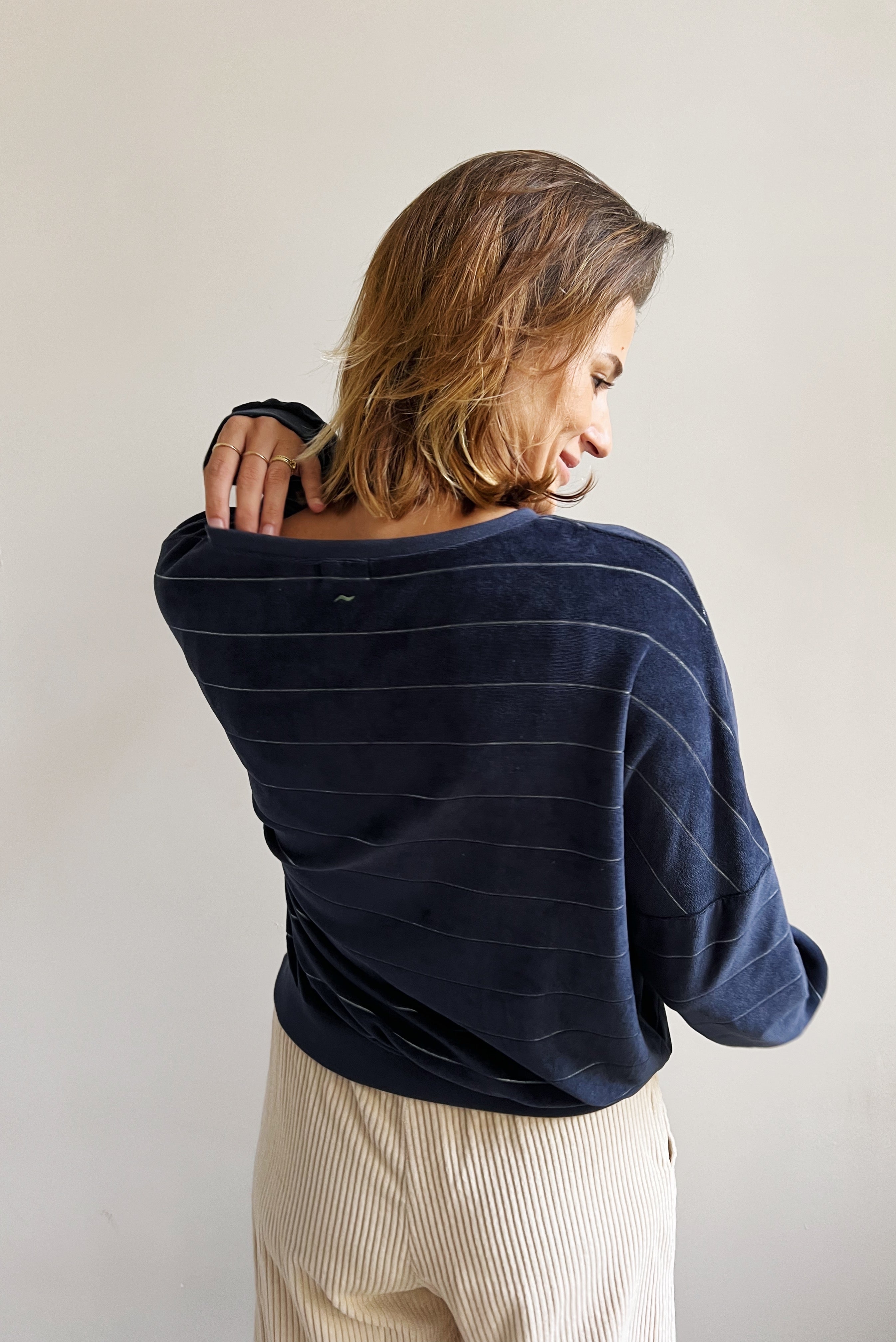 the dão store - Sweater Isa - Blue Velvet - Sweaters | Hoodies